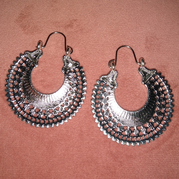 Silver Intricate Filigree Lace Earrings India Huggie Hoops Bohemian Aesthetic - Picture 8 of 8
